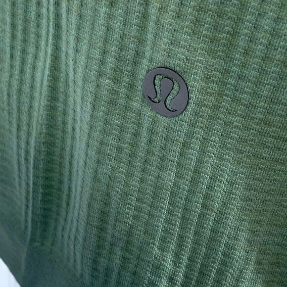 Lululemon Sleeveless Green Top - Picture 4 of 5